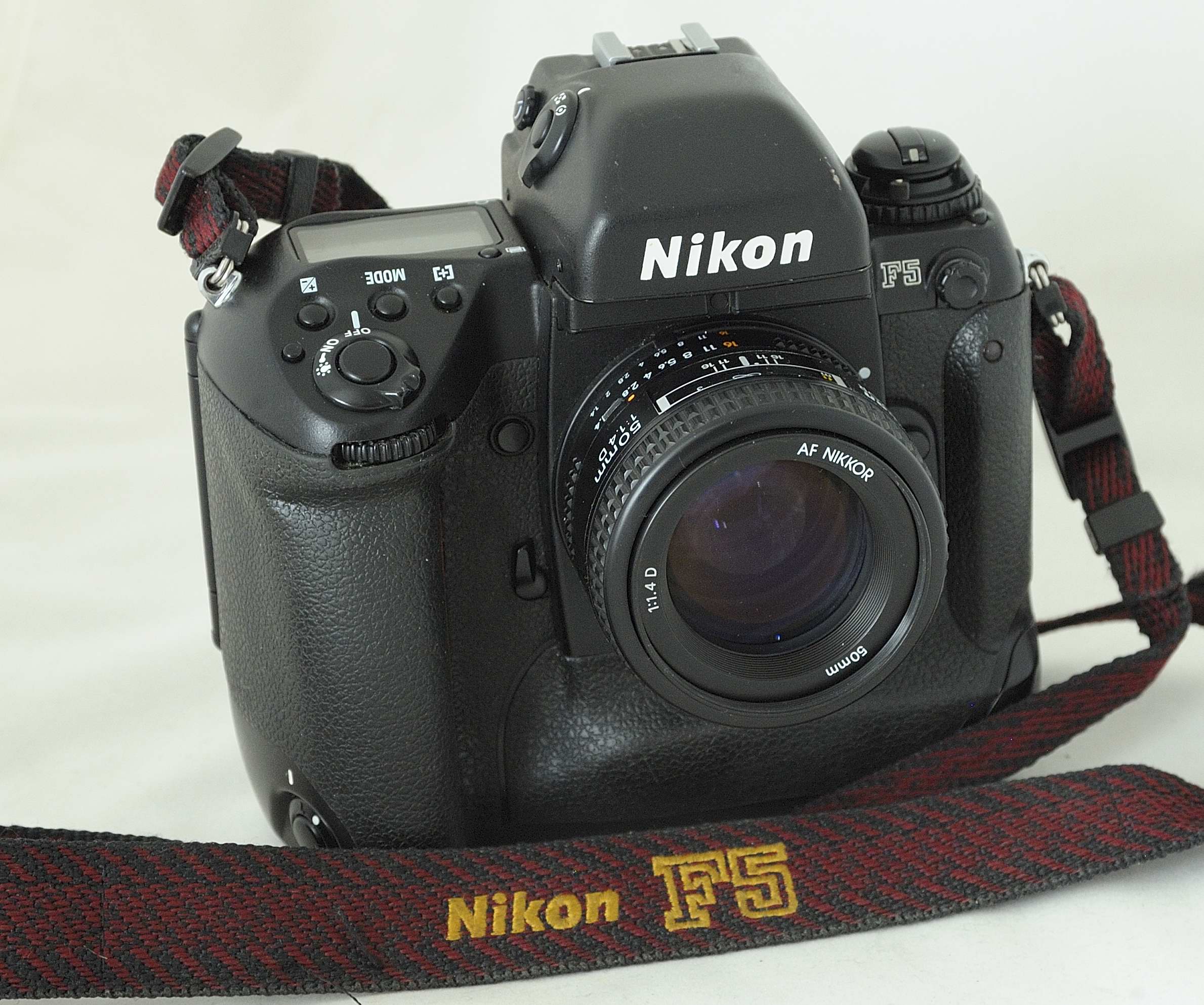 Nikon F5